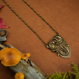 Lantern Amulet: Dragonfly